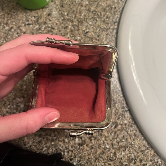 Vintage Louis Vuitton cigarette hand bag real authentic - Picture 4 of 7